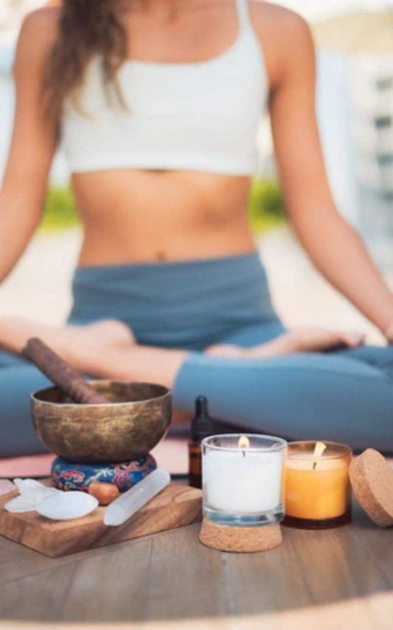 Iluminando tu Bienestar: La Conexión entre las Velas de Soja, la Aromaterapia y la Salud Mental