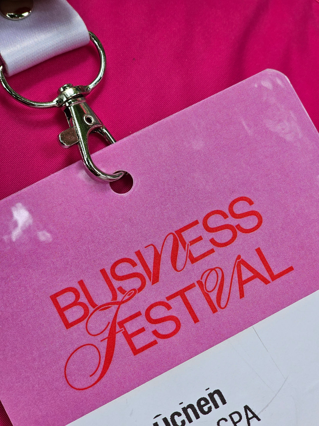 Celebrando el Emprendimiento Femenino: Nuestra Experiencia en el Evento de Mujeres Emprendedoras